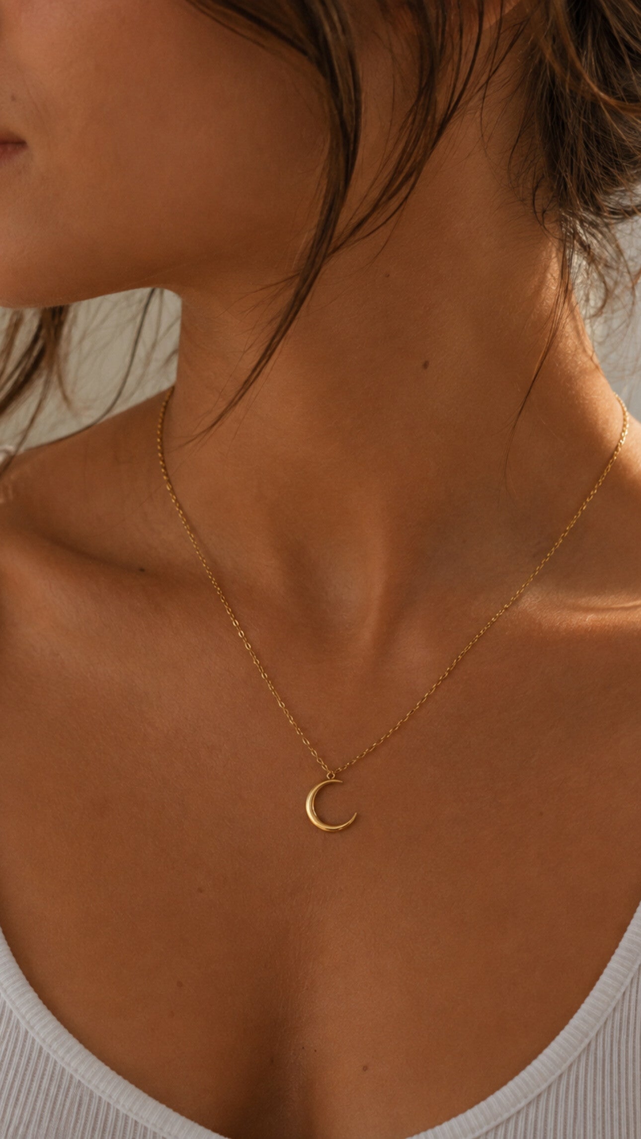 Collier JUNE