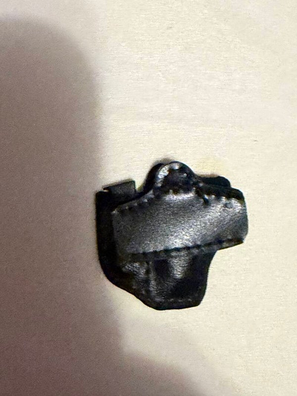Black holster 1/6