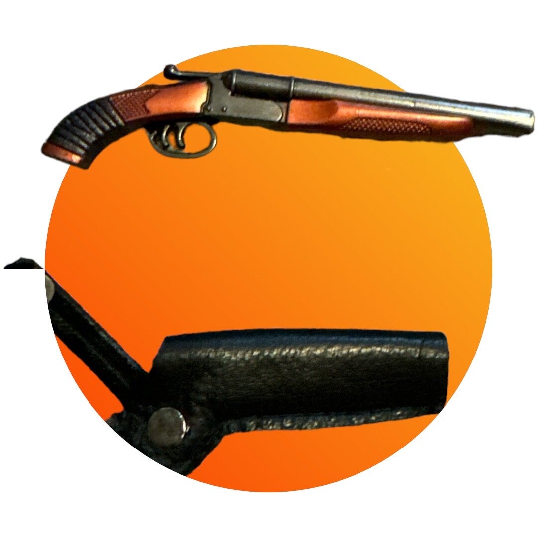 12 shotgun pistol with holster 1/6
