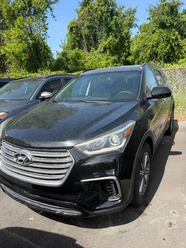 2017 Hyundai Santa Fe SE Sport Utility 4D