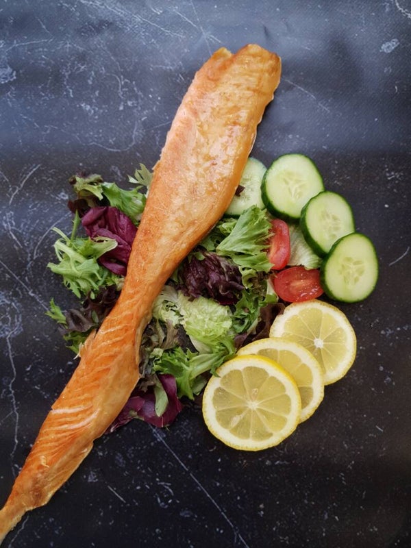 heetgerookt zalmbuikje ca 200 gram