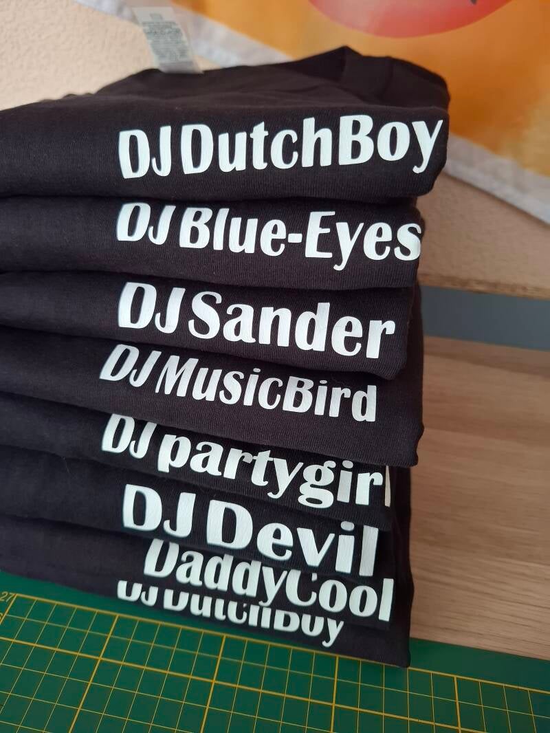 Naam voorkant t-shirt 