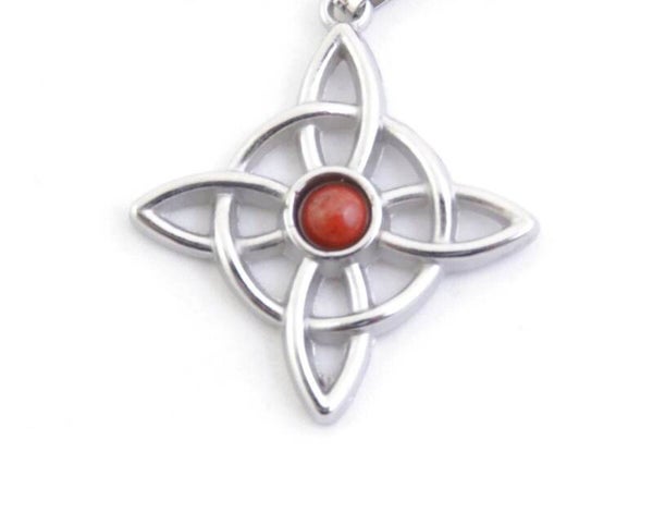 COLGANTE NUDO DE BRUJA EN ACERO INOXIDABLE CON PIEDRA DE JASPE ROJO 27 X 26 MM