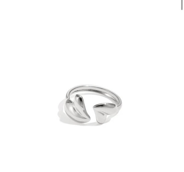 Double Heart Ring