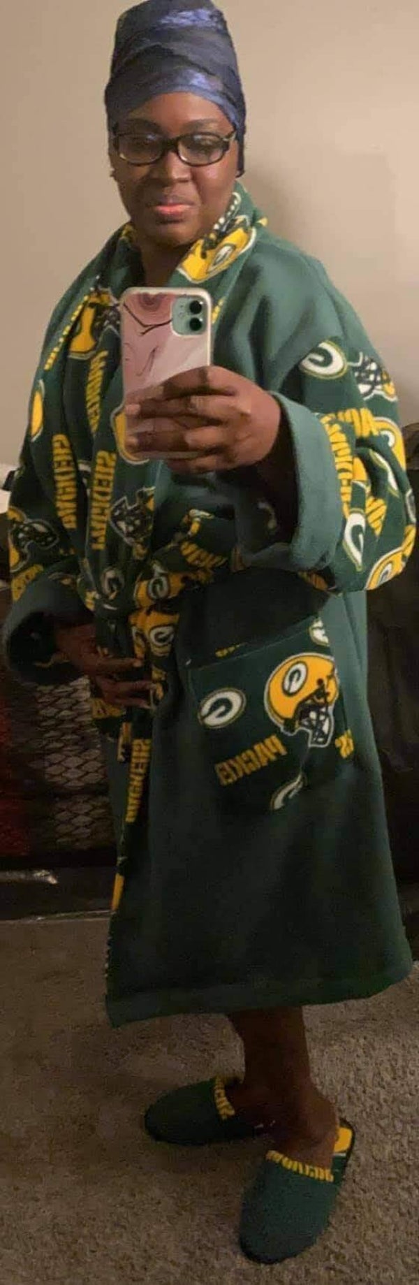 Unisex Robe w/Matching Slippers