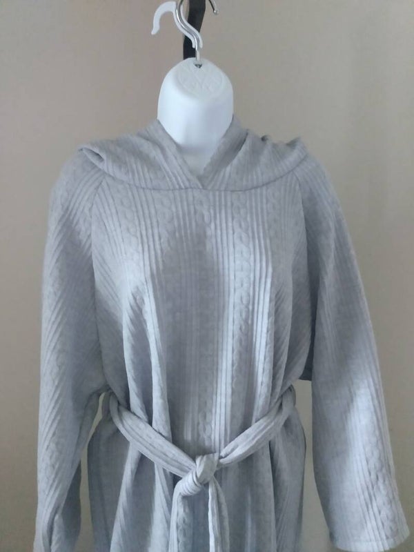 Ladies Lounger w/ matching slippers