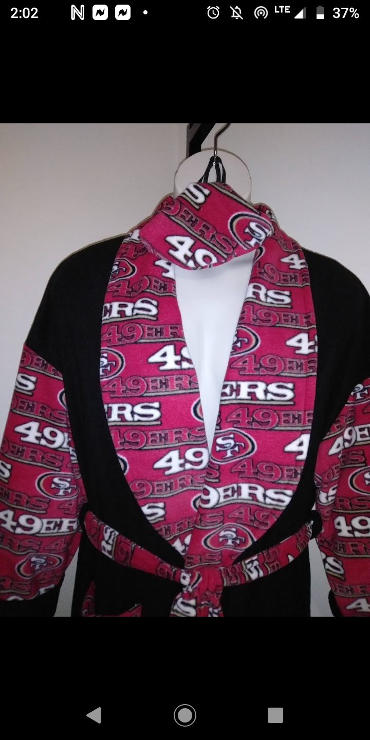 Unisex Robe w/Matching Slippers