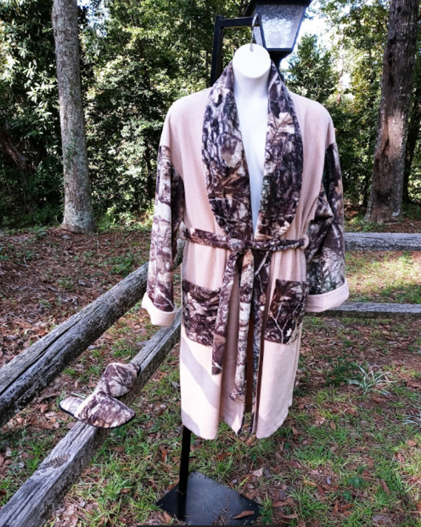 Unisex Robe w/Matching Slippers