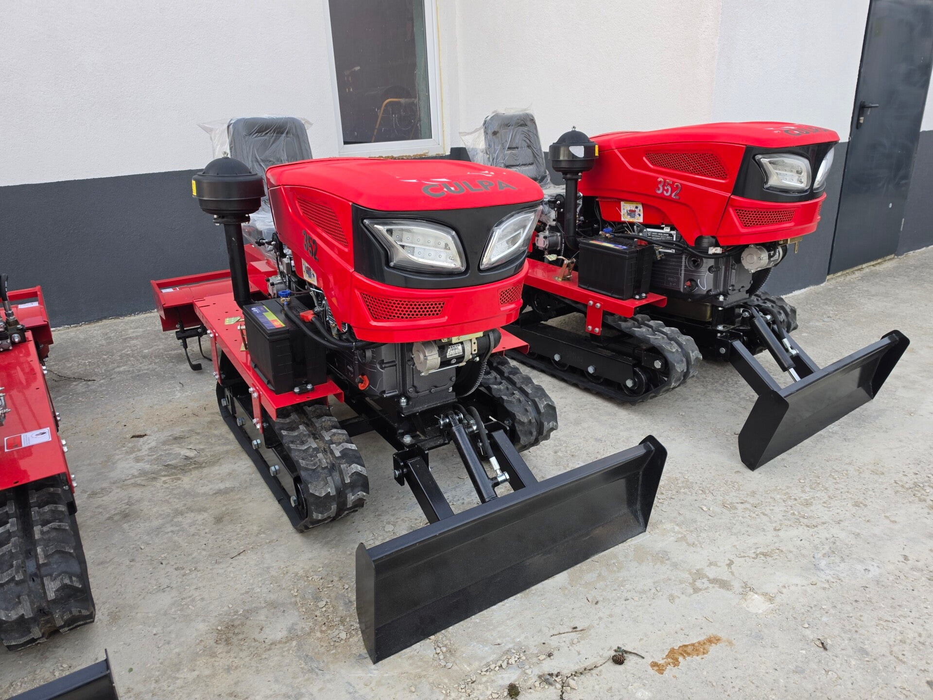 traktor 35 KM zz silnikiem jednocylindrowym