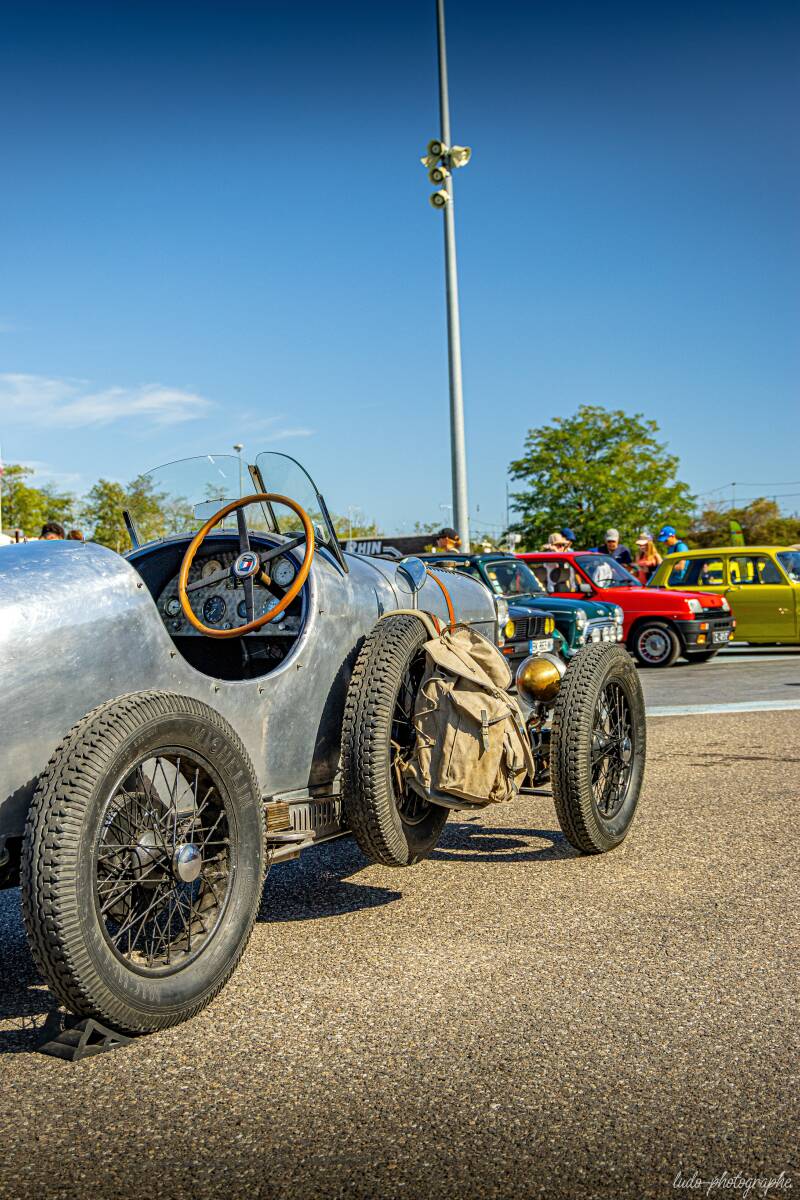 expo-9-standard.jpg