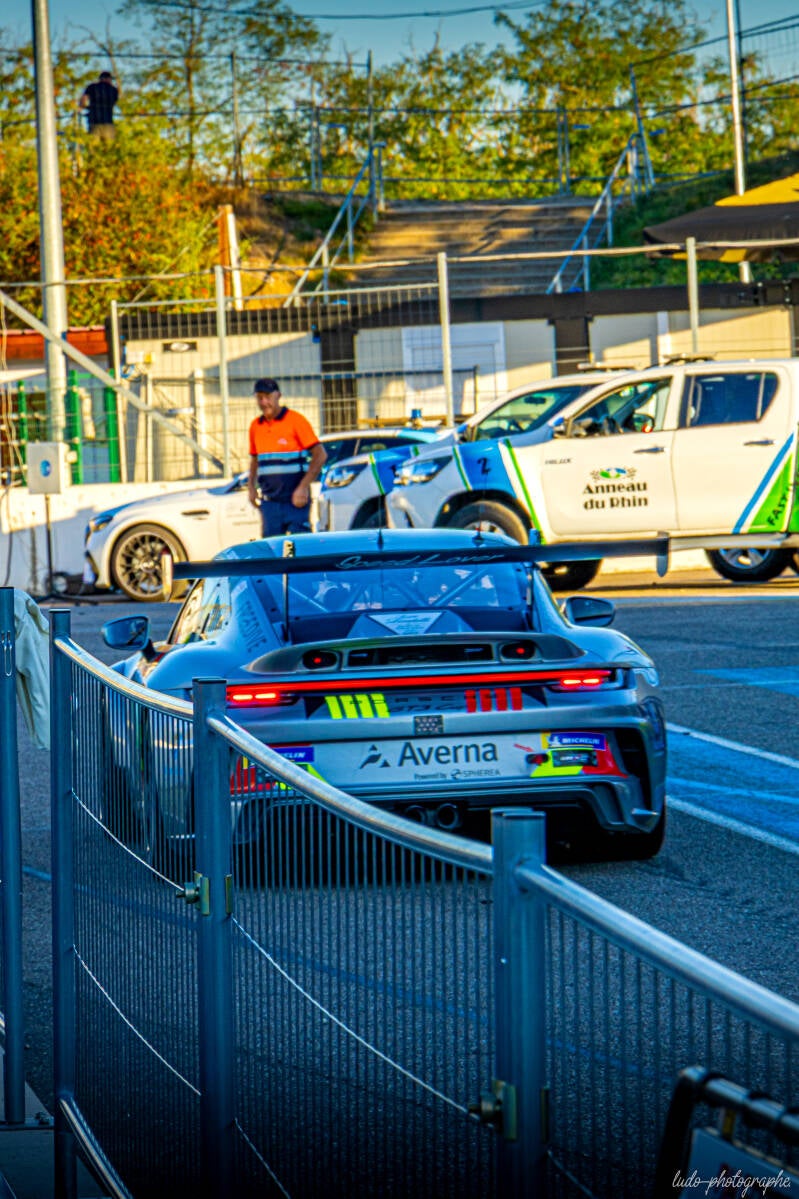 paddock-7-standard-4q8f7p.jpg