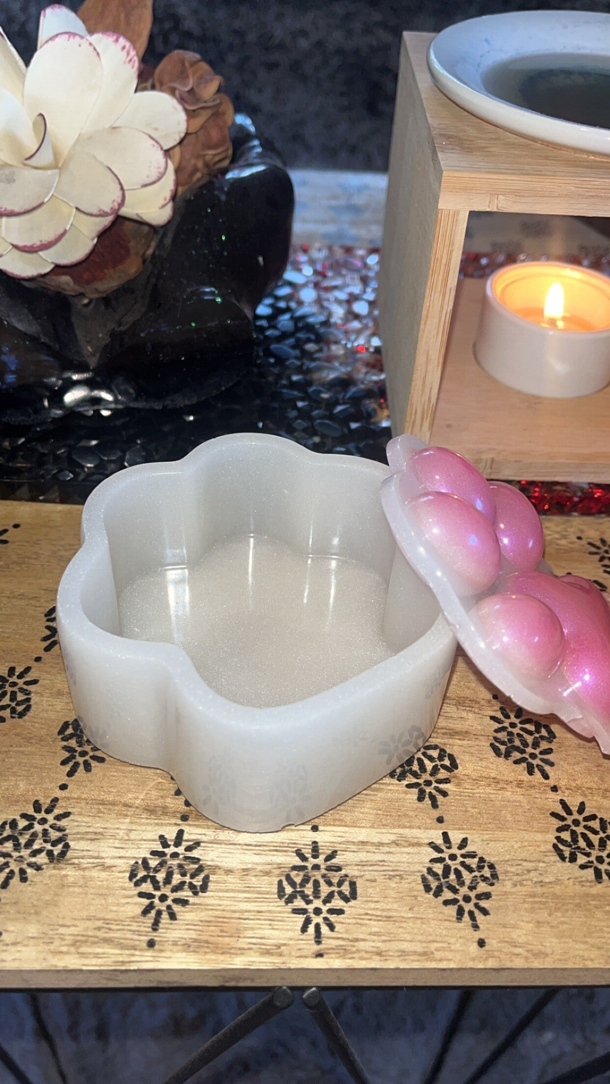 Boîte patte de chien