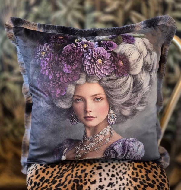 Grijze fluwelen kussenhoes met vrouwenprint met grijze haren, grijs velours kussenhoes 45x45cm met vrouwenprint, vierkante grijze sierkussenhoes met vrouwengezicht