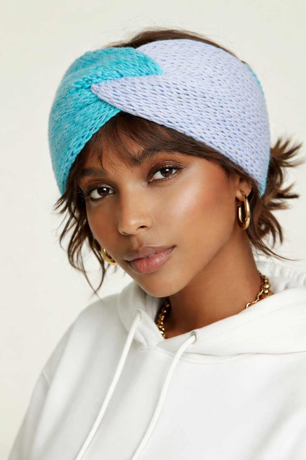 Breites Stirnband in Hellblau & Türkis – sehr kuschelig