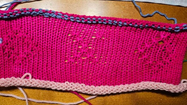 Luminda Strickmuster „Herzmagie“ – Strickmaschine Anleitung (46 Nadeln)