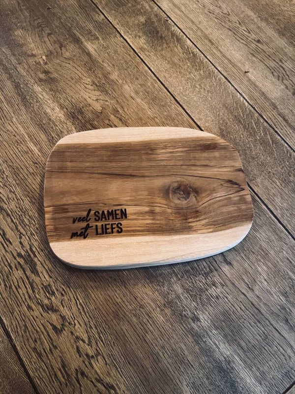 Tapasplank vrije vorm met tekst