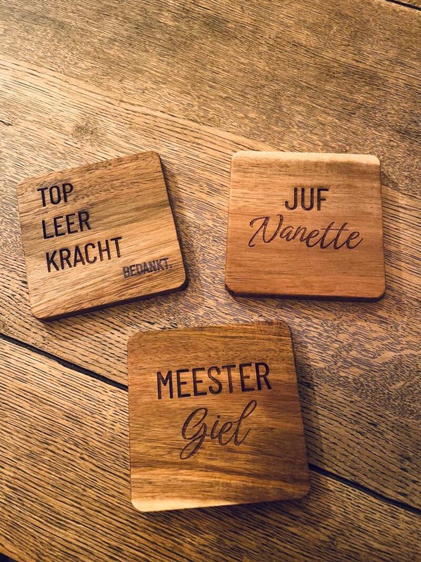 Houten onderzetter - met tekst
