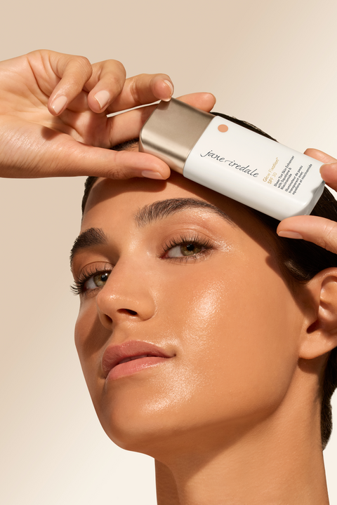 jane iredale Glow Fixation™ SPF30 licht medium tot medium