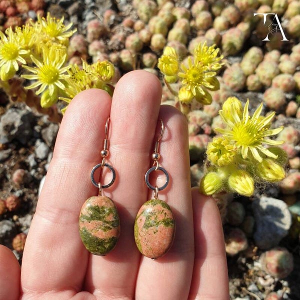 Semi precious green