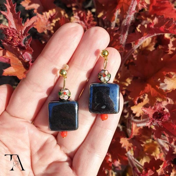 Black squares