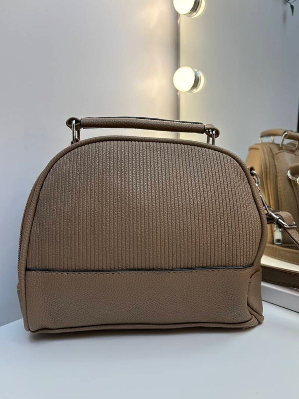 Tas Lynn - bruin