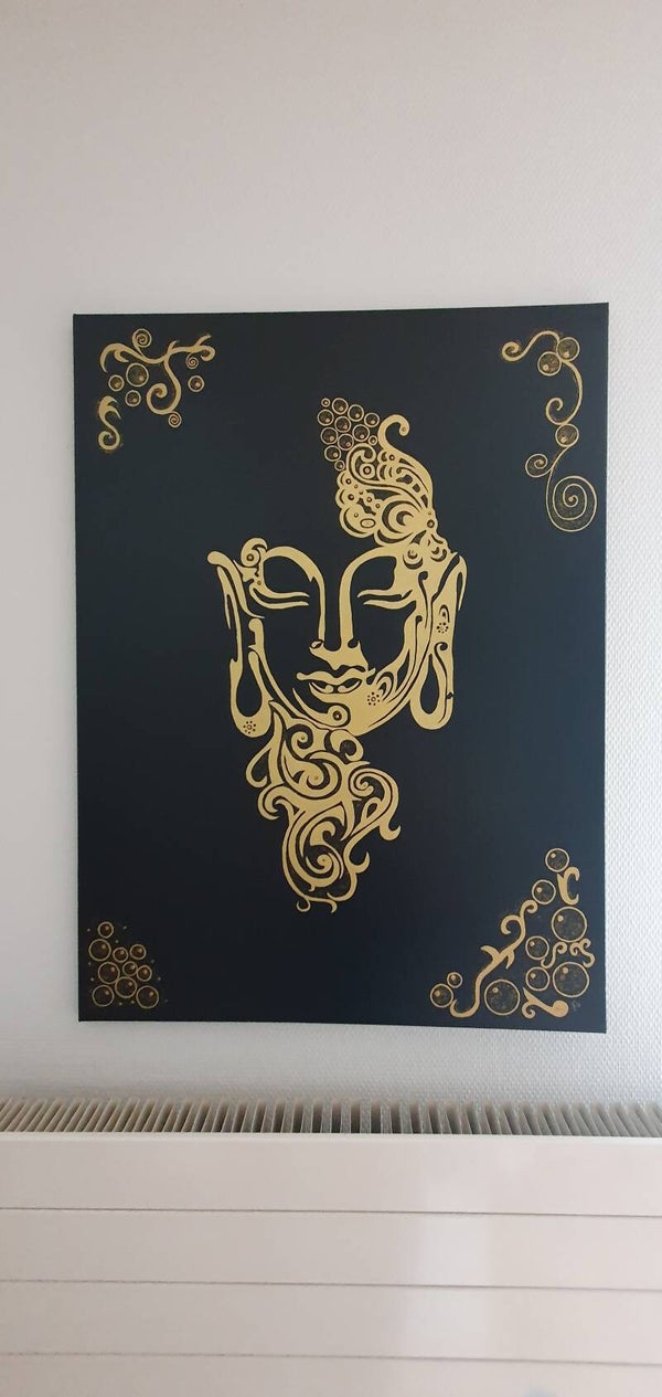 BUDDHA SILHOUETTE