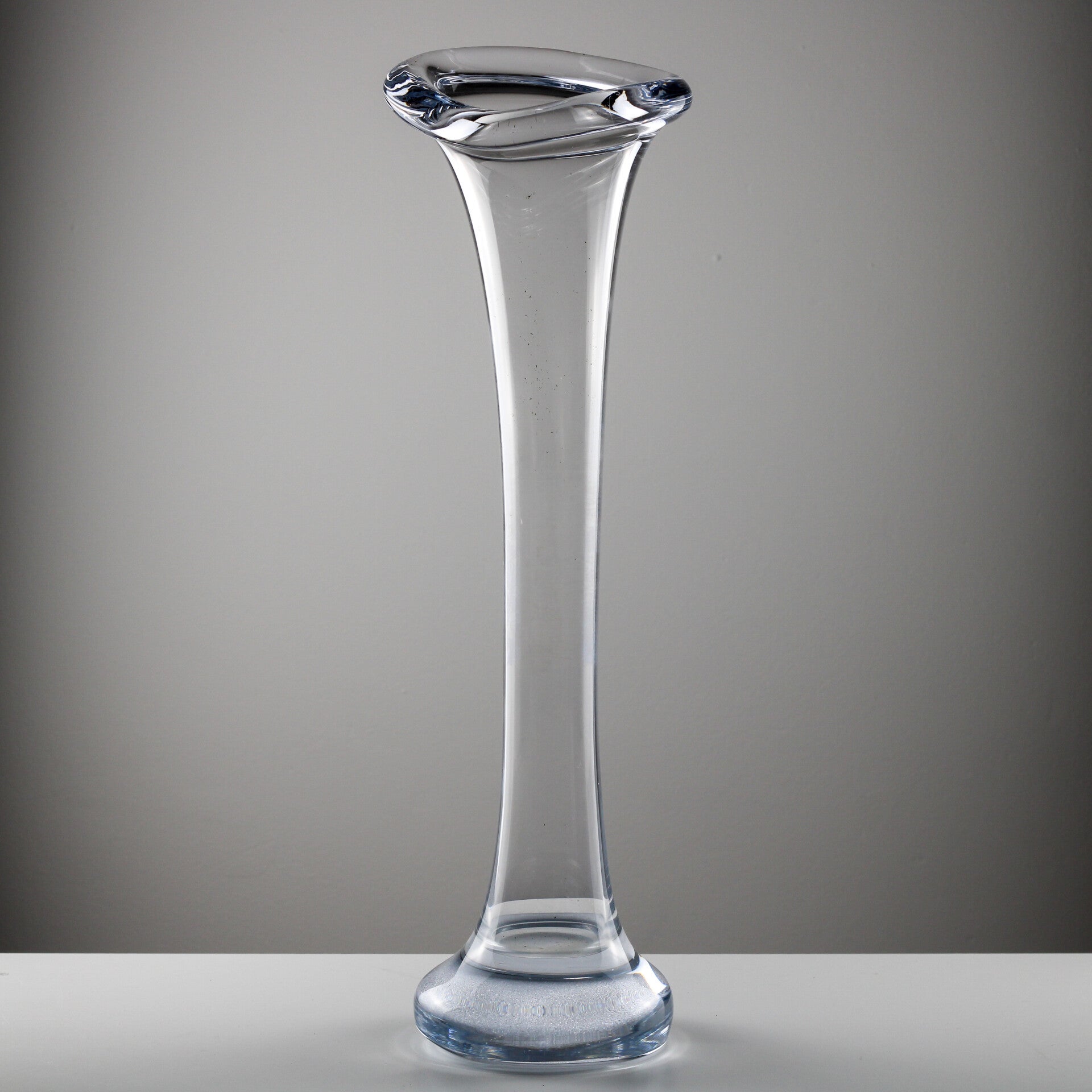 Aseda swung "Jack in the pulpit" mondgeblazen glazen vaas