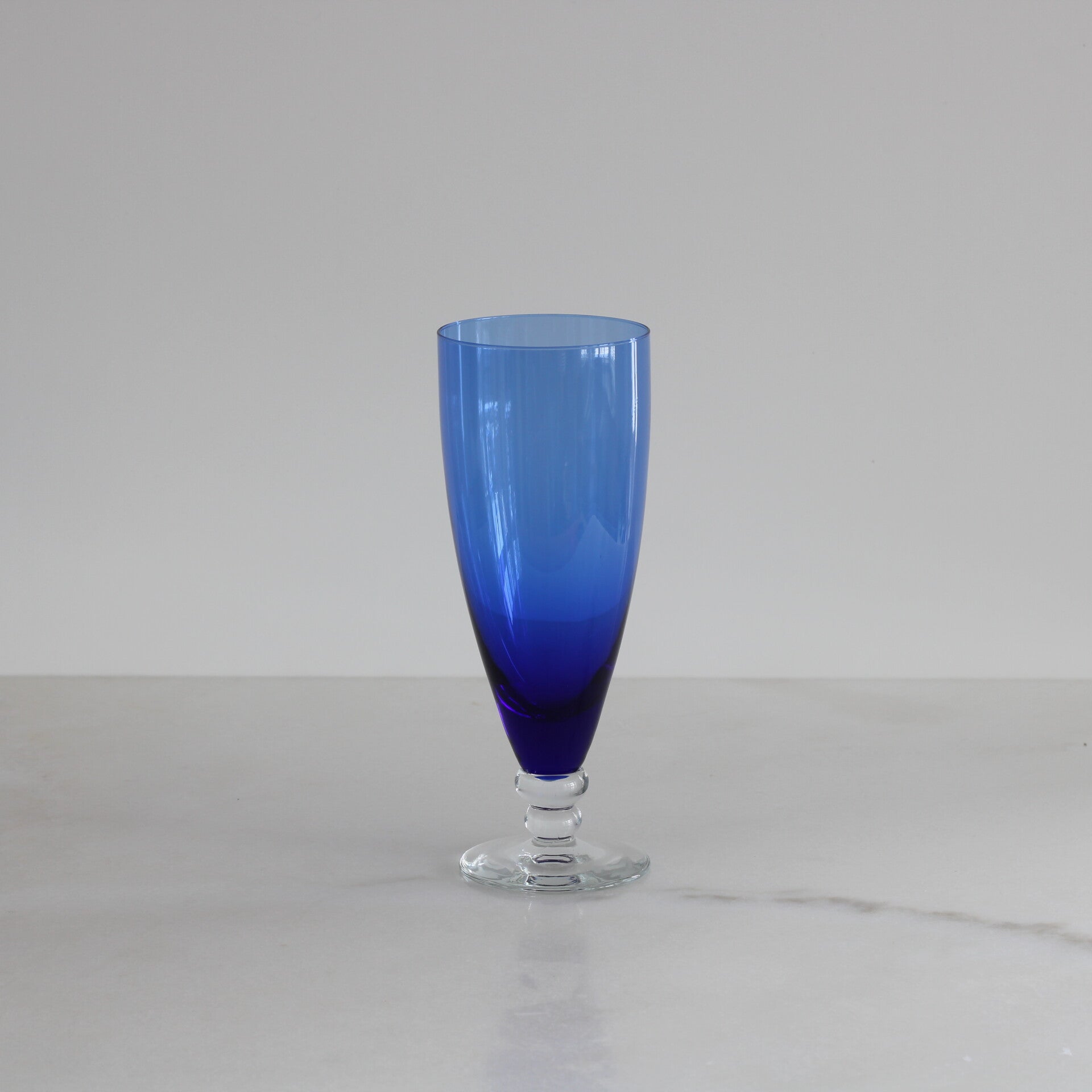 Biertulp K7 uit de serie "Carnaval", Kristalunie, koningsblauw