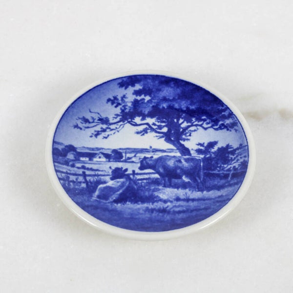 Miniatuur sier- of wandbordje van Royal Copenhagen Plaquette nr. 64, genaamd 'Dansk Landskab'