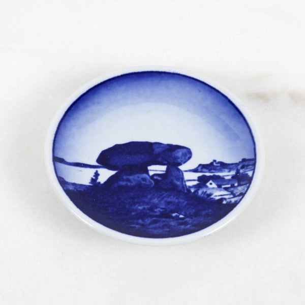 Miniatuur sier- of wandbordje van Royal Copenhagen Denemarken Plaquette No. 4 KÆMPEHØJ