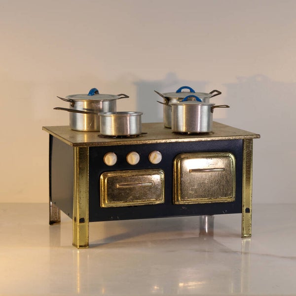 Speelgoedfornuis/ kinderfornuis met 4 pannetjes