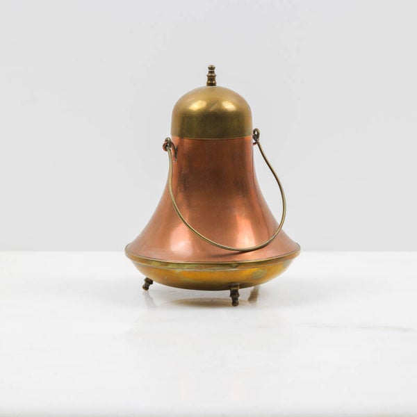 Miniatuur doofpotje, uitgevoerd in rood- en geelkoper (messing)