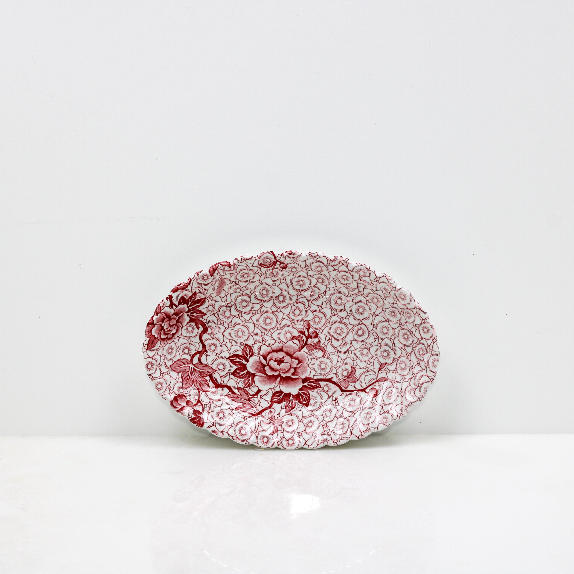 Johnson Brothers serveerschaaltje uit de serie "Lotus Red Pink"