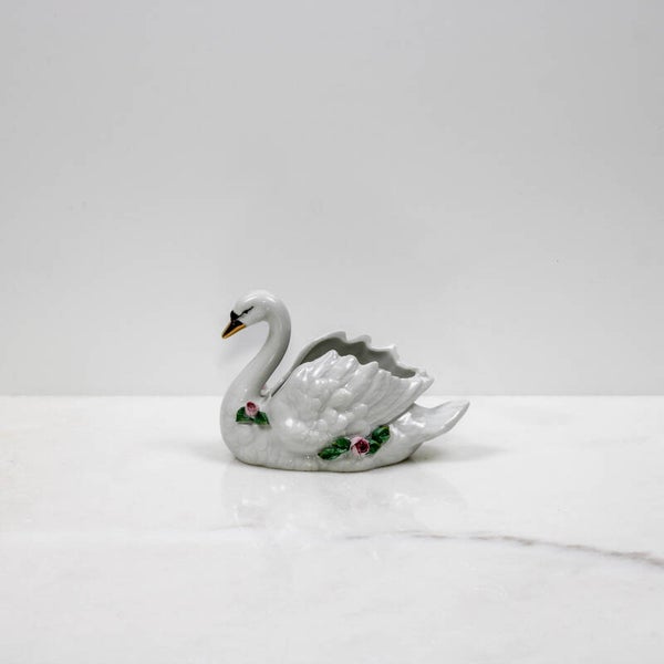 Tijdloze Elegantie: Vintage Dresden Porseleinen Zwaan-Planter (ca. 1950-1960)