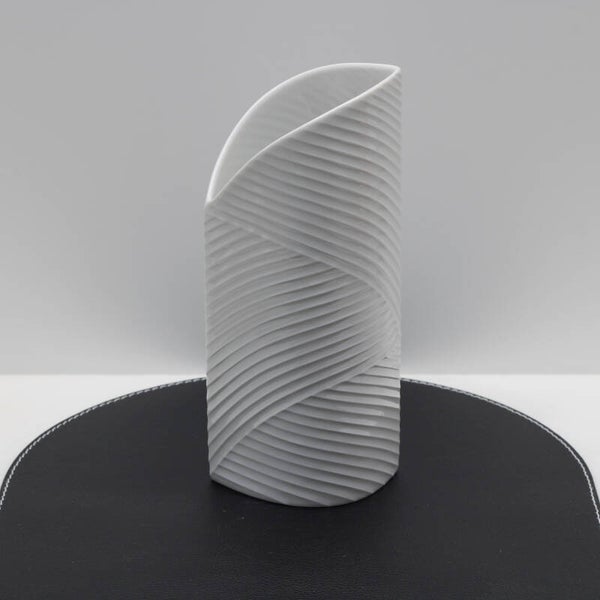 Sculpturale Elegantie: Vintage 'Blütenfest' Vaas van Thomas Germany