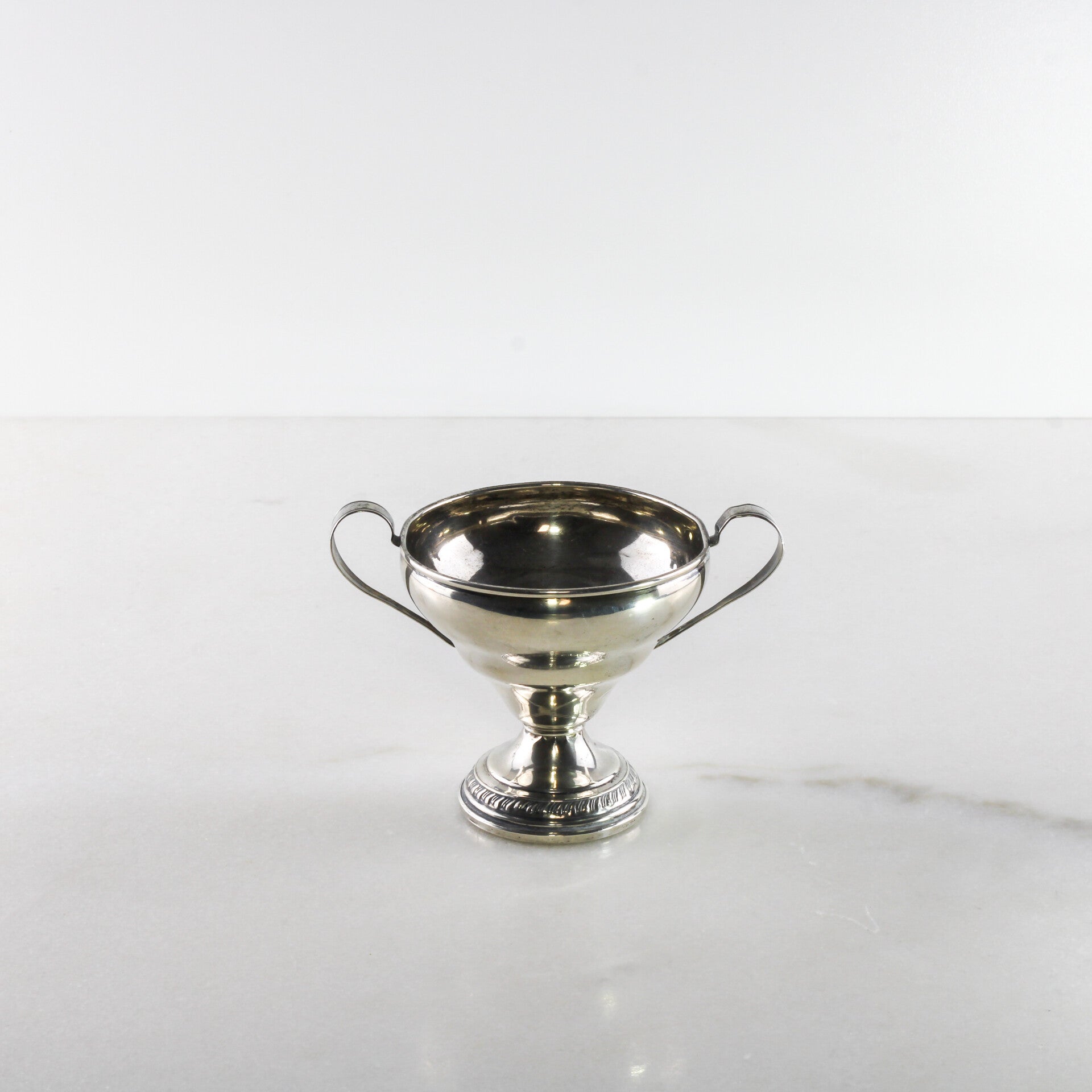 Mid-Century Elegance: Amerikaans Sterling Zilveren Sugar Bowl – Lord Silver Inc.