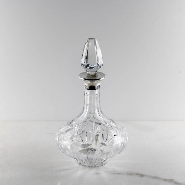 Mid-Century Nederlands Meesterschap: Zwaar Geslepen Kristallen Karaf met 835 Zilveren Montage