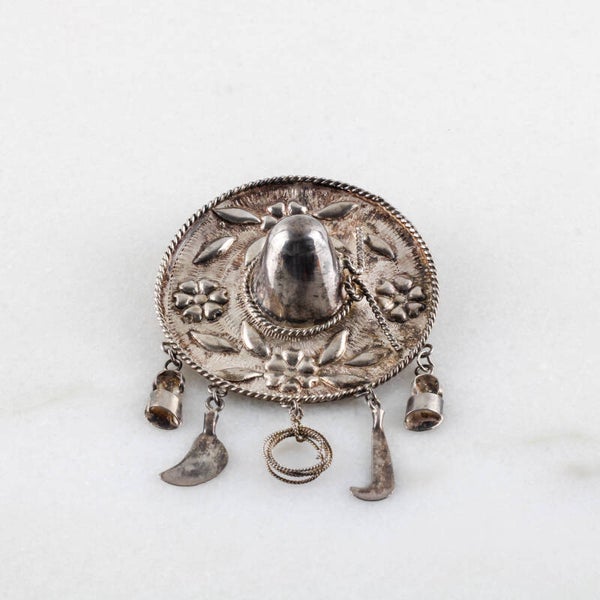 Object d'Art: Monumentale Vintage Mexicaanse ‘Charro’ Sombrero Broche – Taxco, ca. 1945