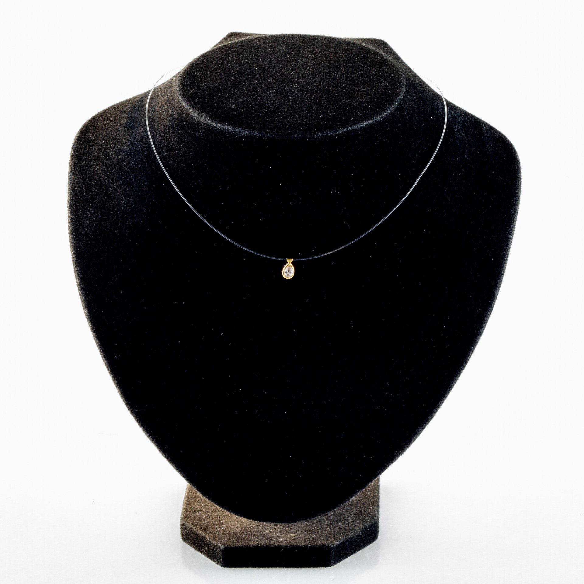 L'Illusion Pure: Authentieke Solitaire Diamant in 18k Goud (1983)