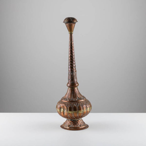 Ottomaanse rozenwatersproeier uit gehamerd, gedecoreerd koper