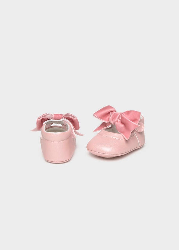 Mayoral winter 2027 meisjes babyschoentjes velvet roze strik