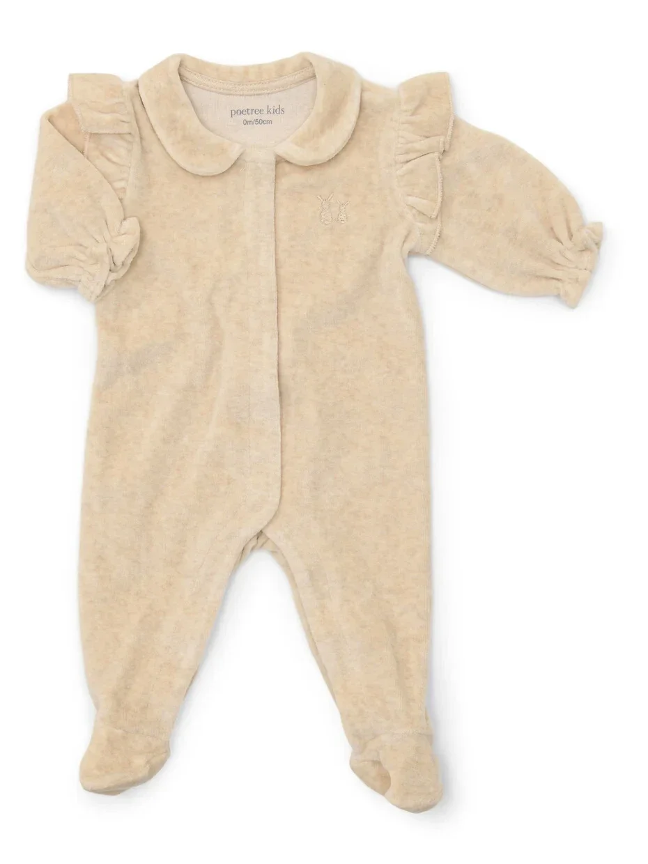 Poetree Babypakje velours Sand met ruffles