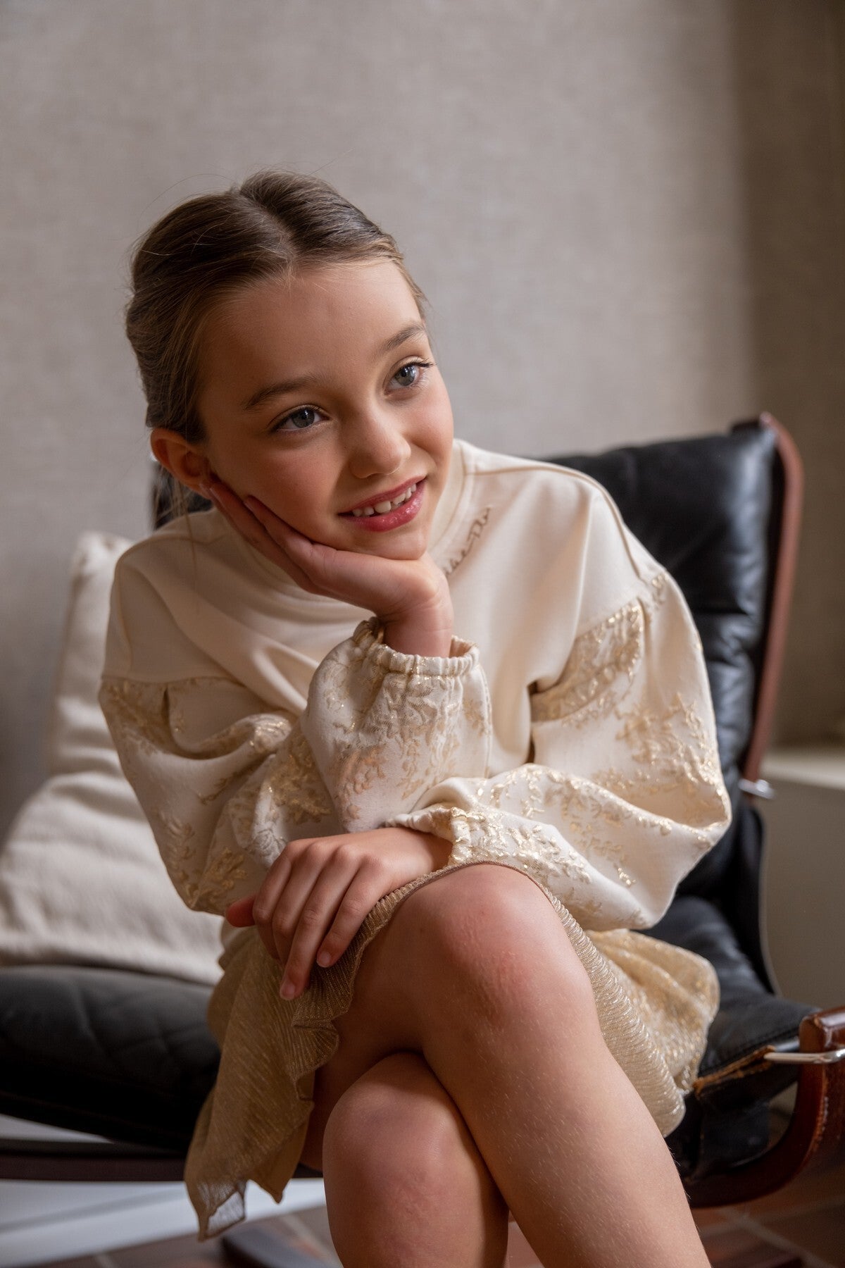 Like Flo Dolly sparkling sweater gold