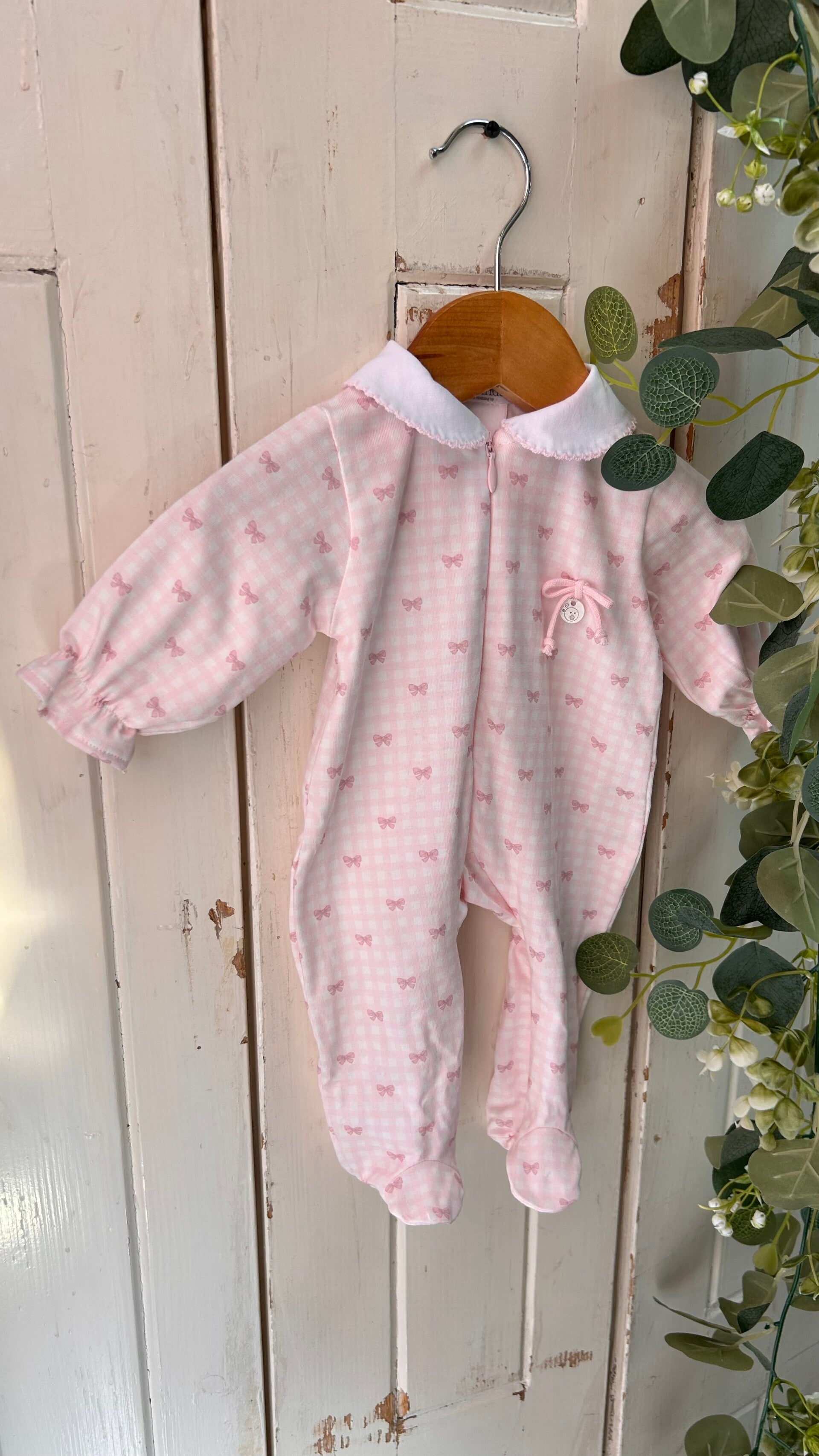 Deolinda boxpakje met strikjes