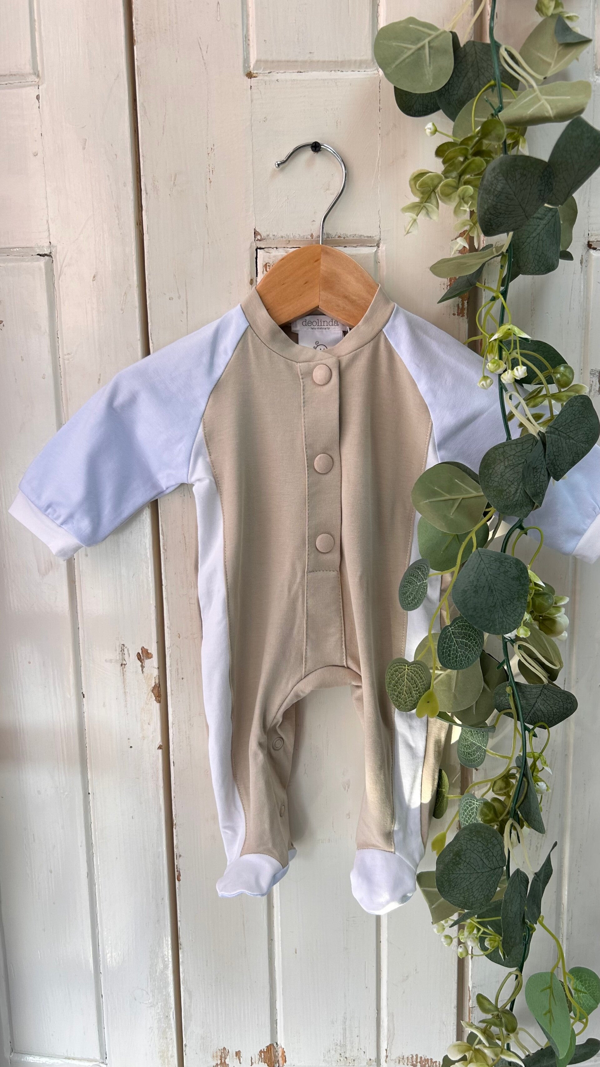 Deolinda boxpakje beige babyblauw