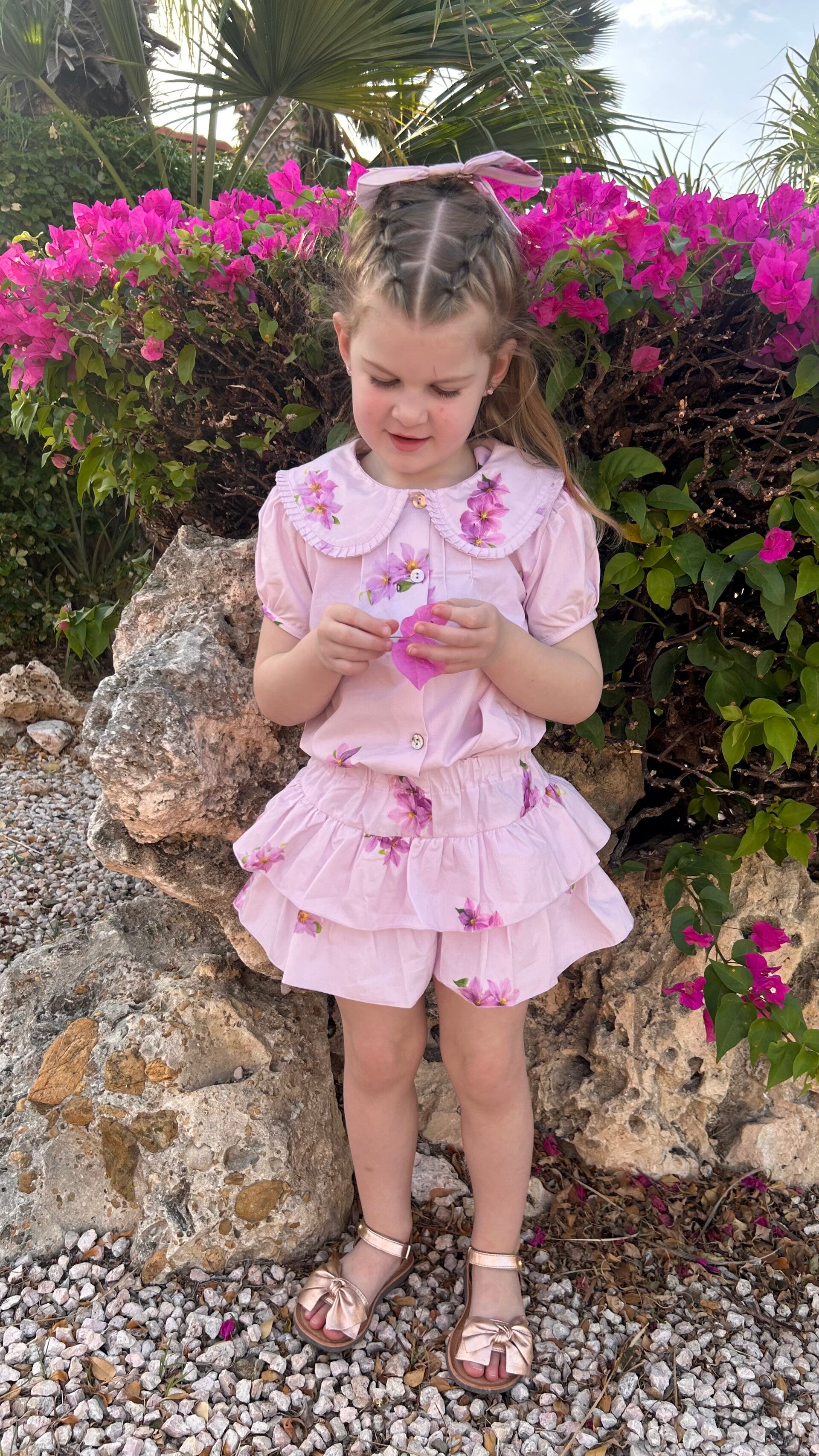 PHI lila flowers SET blouse met kraagje en broekrokje met strik