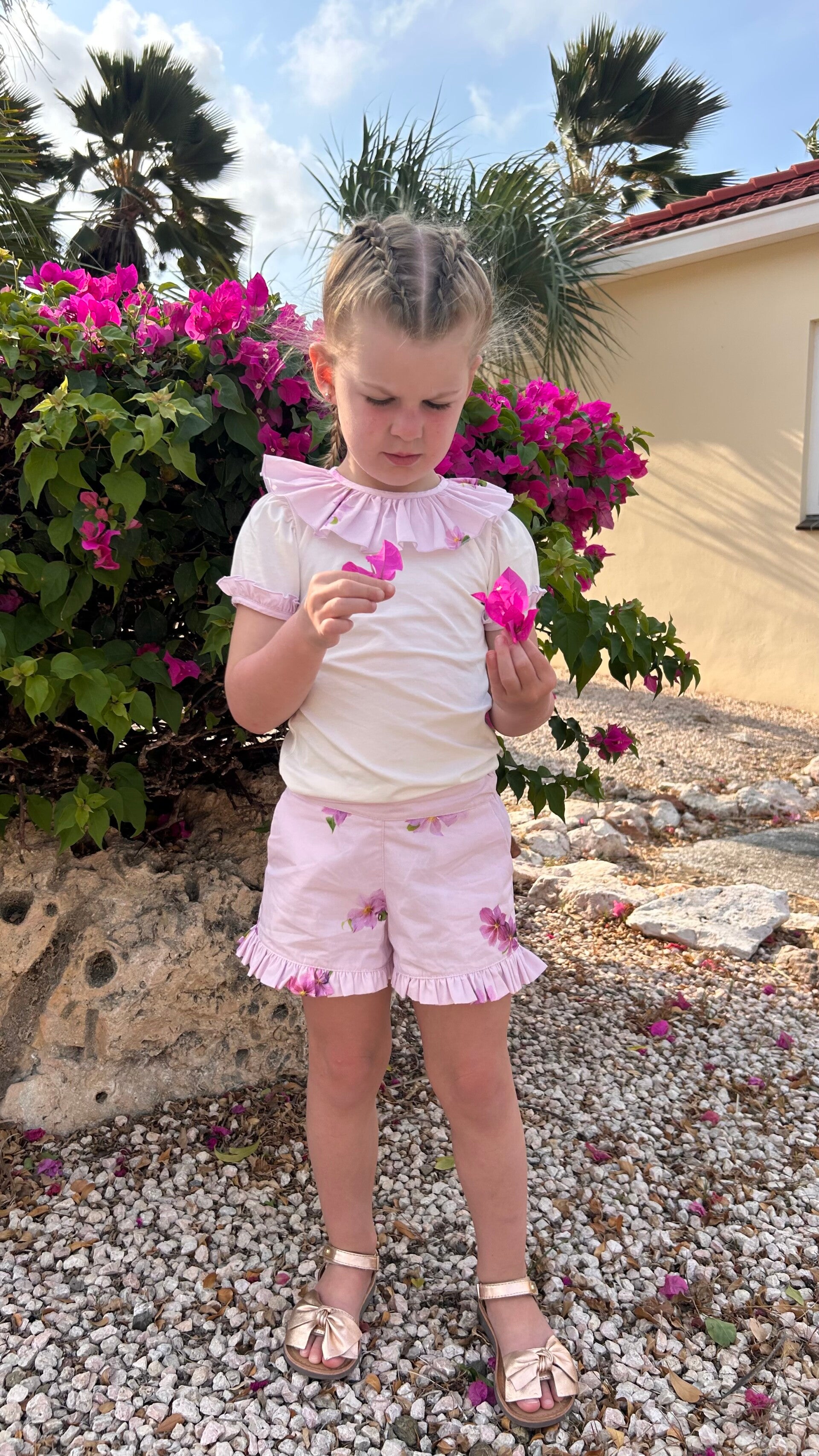 PHI lila flowers SET T-shirt met kraagje + short ruffle