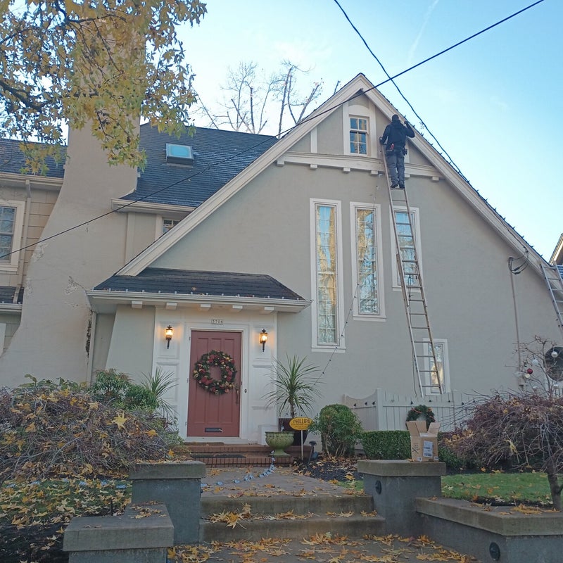 Christmas Light Installation Gladstone oregon
