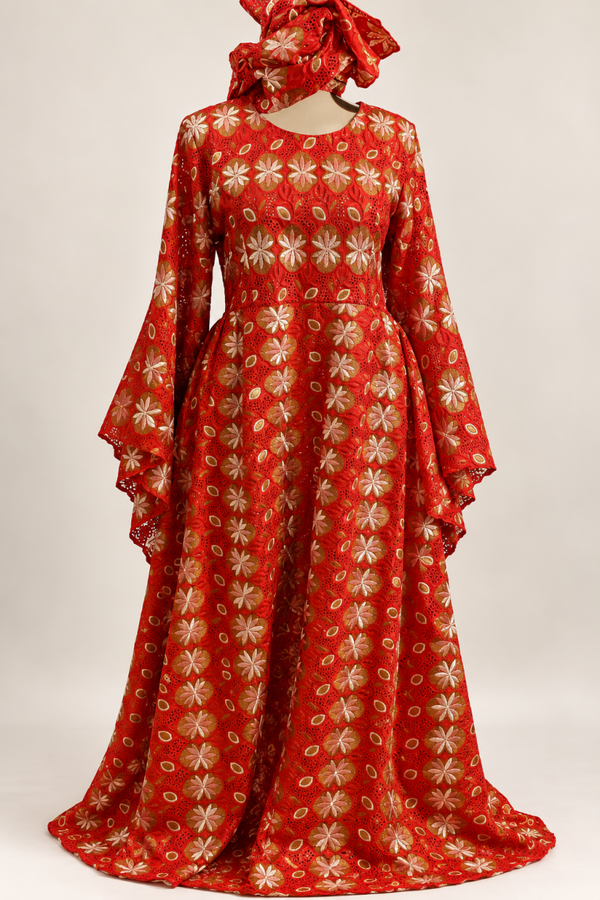 Robe longue brodée rouge et dorée