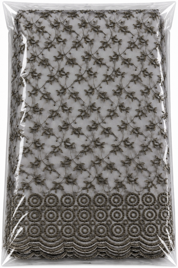 Tissu brodé gris